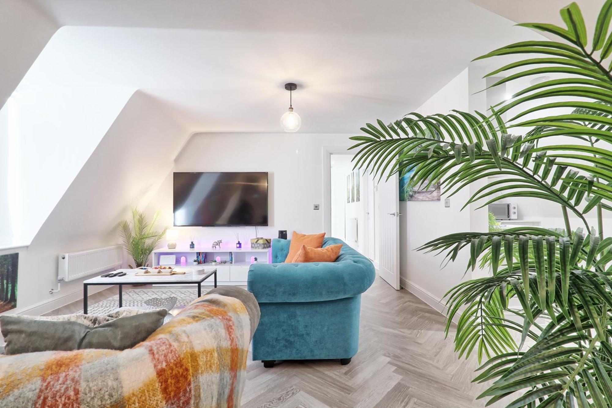 Writtle Massive 4 Bedroom Apartment With Parking In Gorgeous Countryside Location & Short Drive To Chelmsford City Centre Contractors Welcome المظهر الخارجي الصورة