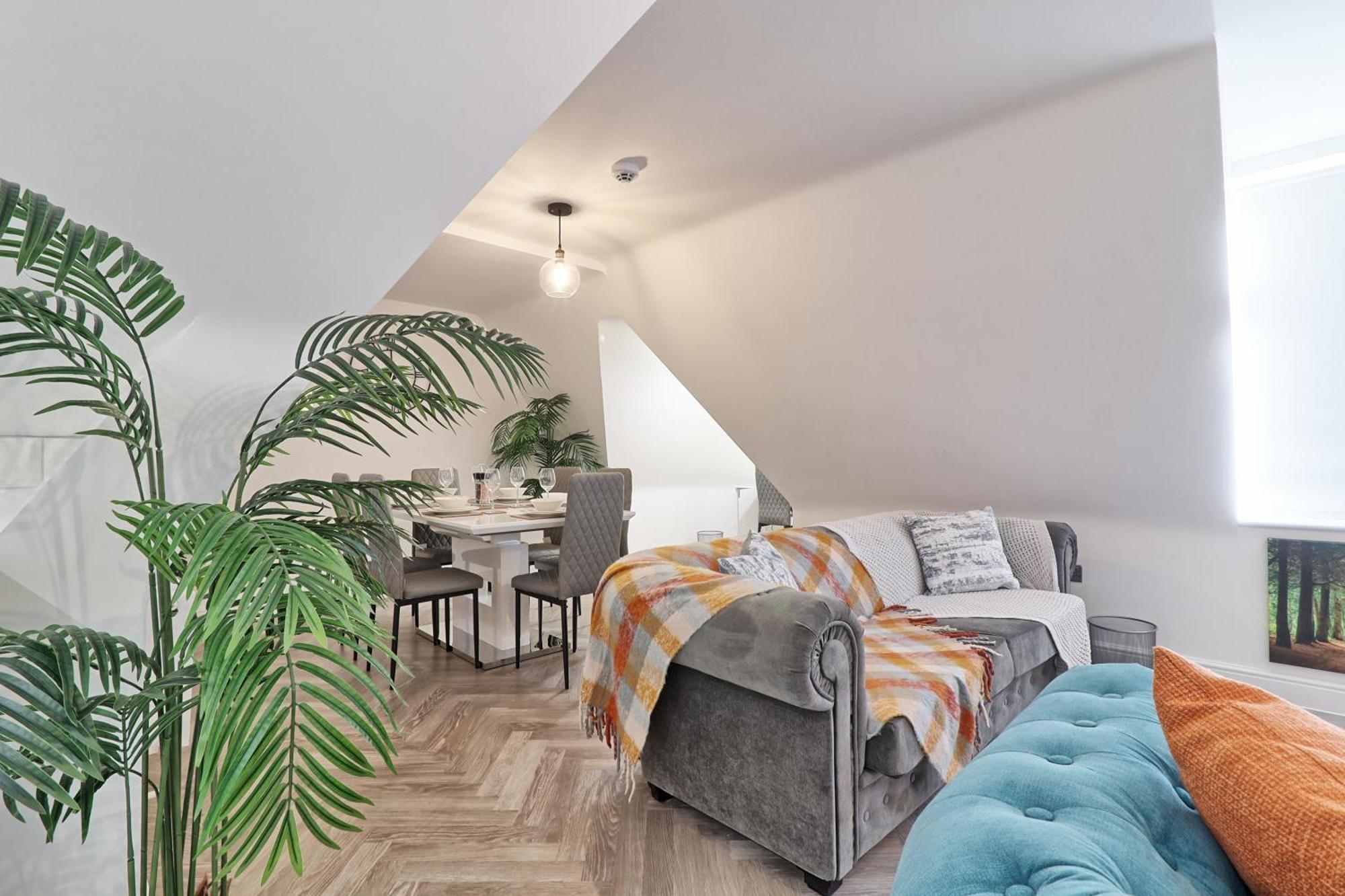 Writtle Massive 4 Bedroom Apartment With Parking In Gorgeous Countryside Location & Short Drive To Chelmsford City Centre Contractors Welcome المظهر الخارجي الصورة