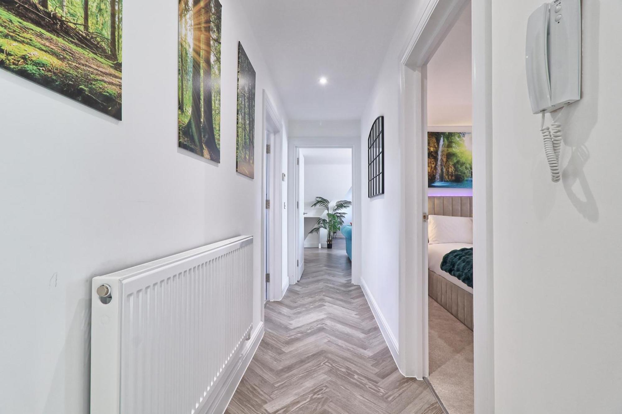 Writtle Massive 4 Bedroom Apartment With Parking In Gorgeous Countryside Location & Short Drive To Chelmsford City Centre Contractors Welcome المظهر الخارجي الصورة